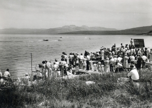 RAM 3302 SPEEDBOAT RACES: This speedboat race on Mono Lake in 1935 was part of a Mark Twain Day celebration. Photo courtesy Eastern California Museum.