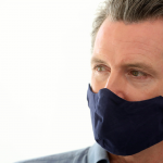 newsom wears mask