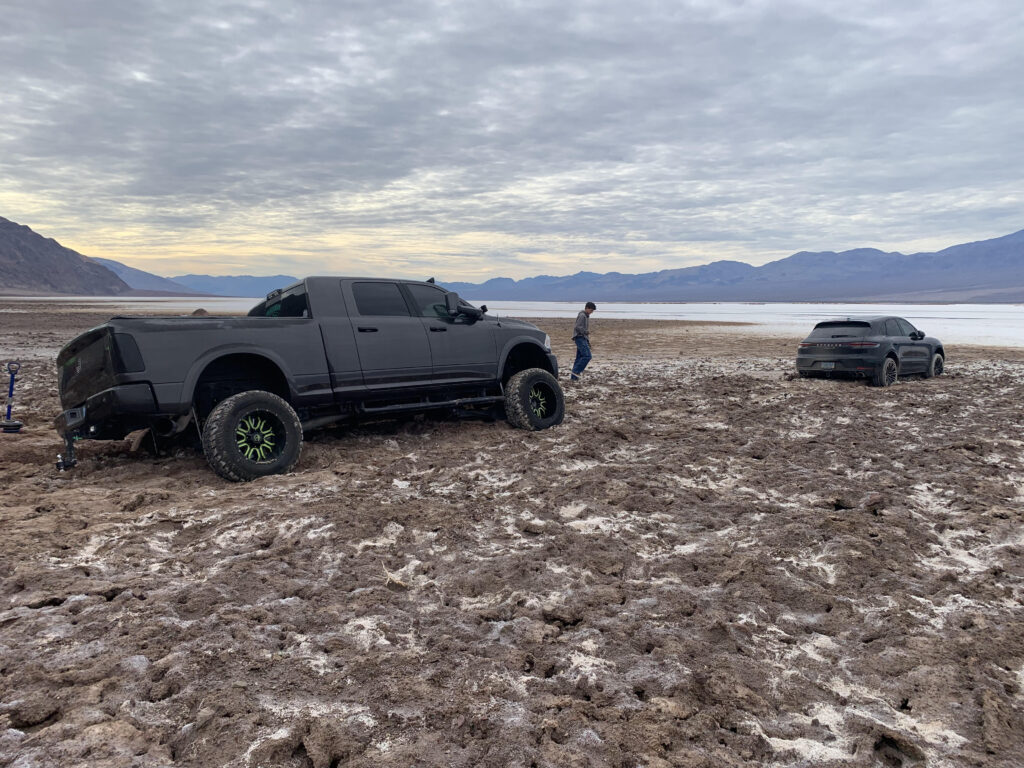 Death Valley Dec 2023 Vehicles Stuck Off road illegal driivng